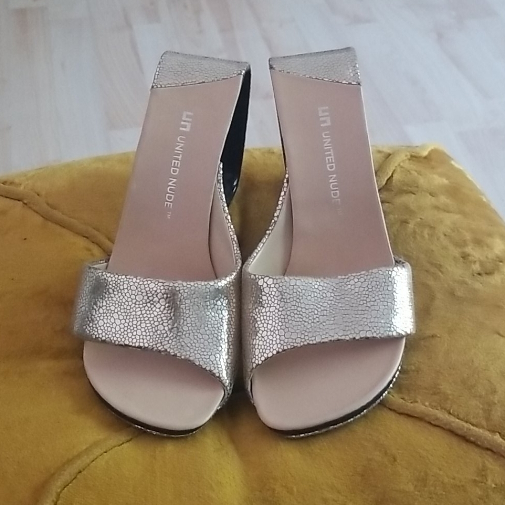 United Nude Metallic Gold mule